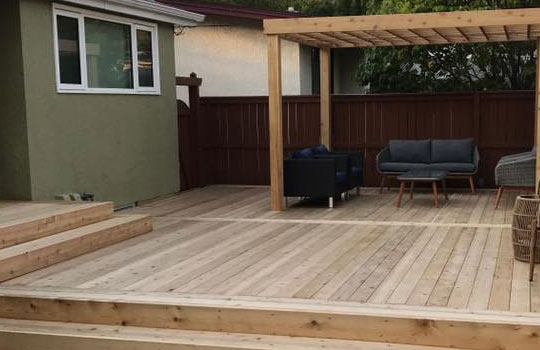 deck installation Winnipeg